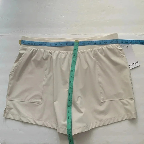 Kinesis High Waisted Athletic Shorts Birch Ivory Women’s Large NWT - Picture 9 of 9